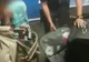 Călătorii au văzut ceva suspect în bagajul unei tinere. Când l-au deschis, șoc. Ce era înăuntru