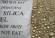 Nu mai arunca plicurile de silica gel. E uimitor la ce le poți folosi