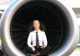 Ea e cea mai celebră femeie pilot din lume. Selfie-urile ei din cabină sunt virale