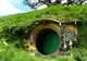 Case de hobbiţi, ca în Lord of the Rings, într-un loc plin de mistere! Legenda, unică în România