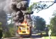 Un autobuz școlar cu 20 de elevi a luat foc. Ce a făcut șoferița în disperare de cauză