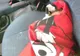 Au spart geamul mașinii să salveze un bebeluș. Polițiștii au încremenit! Ce se afla printre scutece