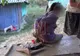 Caz şocant la Iaşi. Tânără cu probleme psihice, ţinută legată de propria sa mamă 