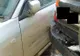 Ce a făcut un rus după ce maşina i-a fost lovită. Acum face senzaţie în trafic!