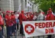 Medicii, din nou în stradă: Peste 100 de sindicalişti protestează în faţa Ministerului Muncii