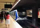 S-a urcat în metroul şi a început să cânte. Ce a urmat este cu adevărat EXTRAODINAR 