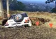O gaură de 3 metri a apărut din senin şi a înghiţit un jeep cu tot cu pasageri