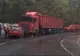 Accident grav în Iaşi: a intrat pe contrasens şi s-a lovit de un TIR. Mulţi răniţi