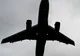 Român dat în urmărire internaţională, arestat după ce a provocat o altercaţie la bordul unui avion