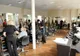 S-a dus să se tundă! Coafeza a înlemnit când a văzut ce e în părul clientei 