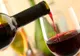 Invitat la un pahar de vin, musafirul a bătut gazda și a încercat să-i ia banii