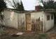 Casa asta arată ca un grajd, dar se vinde cu 375.000$. Clienţii au păşit înăuntru şi au ÎNGHEŢAT