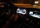 Poliţiştii din Moscova au oprit o maşină de lux. Au încremenit când au văzut cine o conduce
