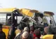 Accident cumplit cu un autobuz şcolar: 15 elevi au murit