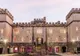 Şi-a mutat firma din oraş într-un CASTEL, dar cum l-a decorat e GENIAL