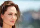 Mesajul DUR al Angelinei Jolie cu privire la interdicția lui Trump privind refugiații 