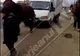IMAGINI ȘOCANTE! Cal biciuit ca să tragă o mașină de marfă(VIDEO)
