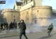 Violenţe în Franţa - susţinătorii lui Marine Le Pen, atacaţi