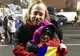 În urmă cu 10 ani, i-a salvat viaţa. Acum, protestează alături de medicul ei în Piaţa Victoriei