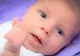 O fetiţă de numai trei luni a intrat în comă la doar o săptămână după botez. Părinţii cer ajutor