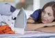 Trei metode simple prin care îţi poţi călca hainele fără fier de călcat