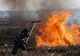Incendiu de vegetaţie în judeţul Arad: traficul feroviar, oprit pe magistrala 200 Deva - Arad