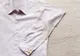 Ai scăpat ulei pe bluza preferată? Iată 7 trucuri simple care te vor ajuta să înlături pata