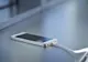 Îți încarci telefonul noaptea? Iată de ce să NU mai faci niciodată greșeala asta