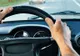 Polițiștii au văzut ceva pe volanul unei mașini în mers. Când au oprit-o, șoc. Ce au găsit în ea