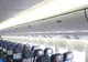 Clipe de groază într-un avion. Ce a căzut din compartimentul de bagaje peste un pasager