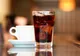 Ce se întâmplă dacă bei și cafea și sucuri care conțin cola