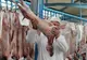 Razie în piețe înainte de Paște: Polițiștii au confiscat peste 100 de kg de carne de miel