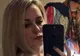 A vrut să fie sexy, dar toți prietenii ei au râs de ea! Ce detaliu surprinzător ascunde acest selfie