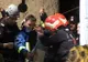 Fotografie impresionantă. Momentul în care copilul de doi ani e scos din fântână