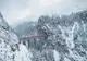 Peisaje de nedescris și un tren roșu: fotografiile care au devenit virale! Rămâi uimit