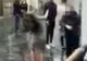 Video şocant! Femeie lovită cu brutalitate de portarul unui bar