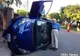 Soţia a rămas blocată în maşina răsturnată, după accidentul rutier, dar zâmbeşte. Explicaţia