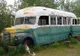 Au găsit acest autobuz în sălbăticie, în Alaska. Au intrat în el şi s-au ÎNGROZIT.Au alertat poliţia