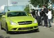 Au văzut un Mercedes-AMG de 100.000 €. Când s-au uitat în spatele lui, ULUIŢI de ce avea instalat