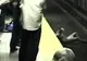 I s-a făcut cald și a căzut pe șinele de metrou. Imaginile sunt ȘOCANTE