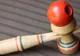 Ce este, de fapt, KENDAMA, jucăria care face furori în rândul copiilor. Atenţie, părinţi!