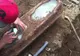 Au renovat casa și au găsit sub podea o cutie veche de sute de ani. E șocant ce era înăuntru