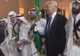 Donald Trump, dans în Arabia Saudită! Preşedintele SUA s-a prins în "dansul săbiilor"