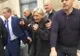 Le Pen, huiduită și evacuată pe ușa din spate din catedrala regilor Franței în ultima zi de campanie