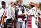"Vrednic este". Dragnea, în costum de haiduc, lângă 10 000 de oameni în port popular: "O mândrie"