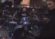 Un polițist voia să oprească un concert zgomotos, dar a urcat pe scenă și... uimitor cum a cântat