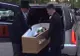 Au scos sicriul în care se afla o tânără din maşina mortuară. După câteva secunde, toţi au înlemnit