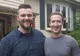 Oameni obişnuiţi l-au primit la masă pe fondatorul Facebook 