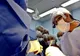 A sărit să-l bată pe medicul care a întârziat la operaţia fiului său. A aflat motivul, s-a prăbuşit!