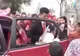 Nuntă cu final neaşteptat! Mirele şi-a luat proaspăta soţie la bătaie de faţă cu toţi invitaţii